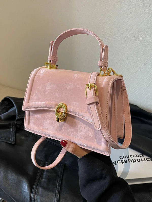 petit sac à main rose en velours