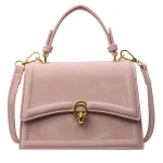 sac à main avec chaîne dorée