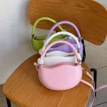 sac à main rose délicat