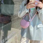 sac à main rose poudré adaptable