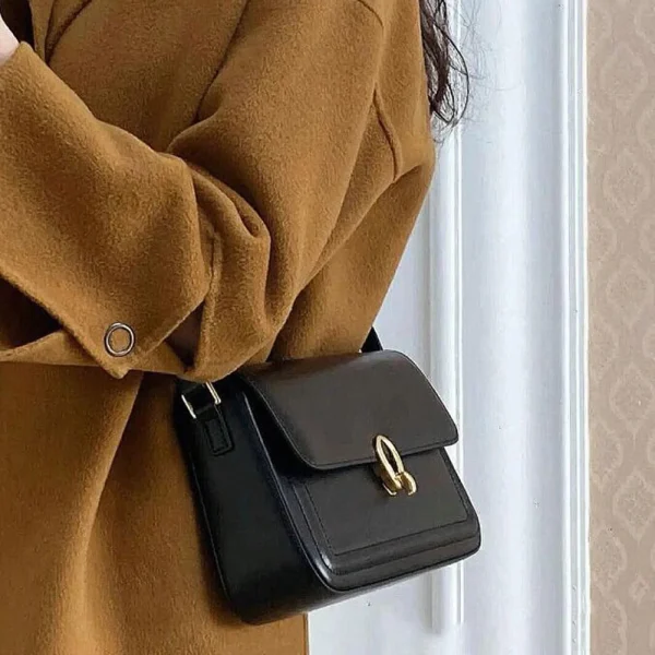 sac à main bordeaux parfait pour les sorties