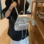 sac à dos élégant argenté