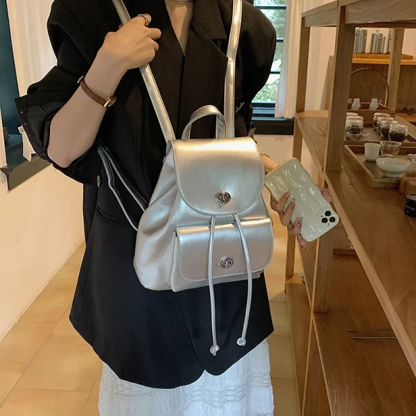 sac à dos élégant argenté