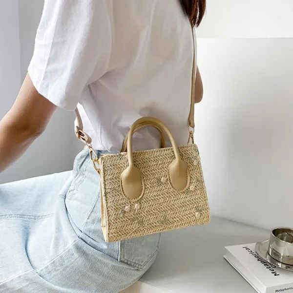 sac à main estival en paille