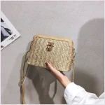 Sac bandoulière léger en paille