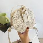 petit sac été rond en paille tressée