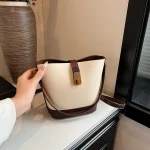 petit sac seau rétro bicolore