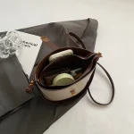 sac à main design rétro