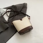 sac seau bicolore design minimaliste