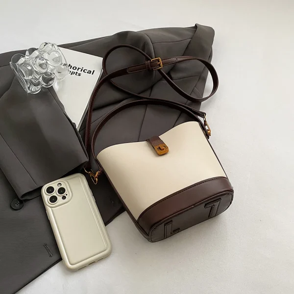 sac à main rétro élégant