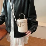 sac rond en similicuir pour petite soirée