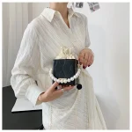 Petit sac en perles pour une soirée mémorable