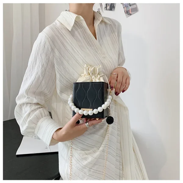 Petit sac en perles pour une soirée mémorable