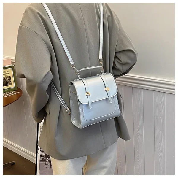 sac à dos aux lignes simples