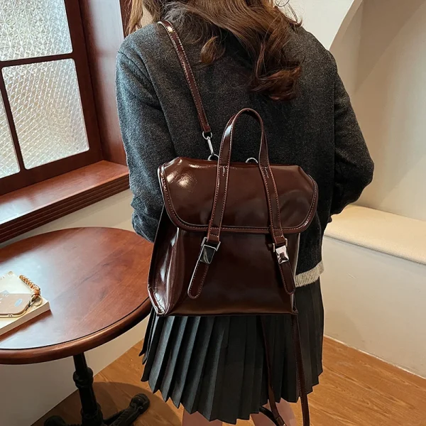 Sac à dos féminin en similicuir