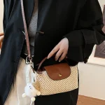 sac paille tressée pour les sorties d'été