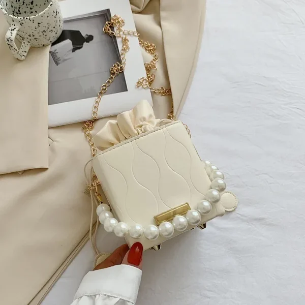 Accessoire de mode en perles pour soirées