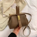 sac à main au style rétro moderne