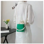 Sac carré chic avec bandoulière