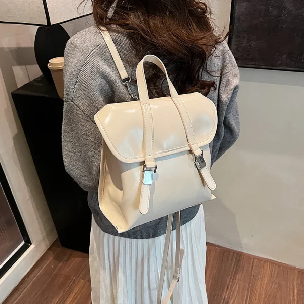 Petit sac à dos femme au look rétro