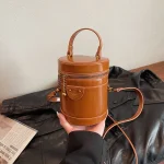 sac pratique en similicuir