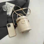 sac seau avec style tendance