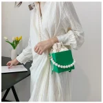 Petit sac de soirée élégant en perles de luxe