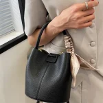 Petit Sac Seau avec fermeture zippée