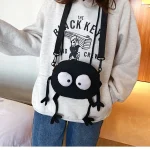 sac Halloween original petit monstre noir