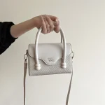 sac rose avec fermeture rabat