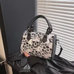 sac à main tête de mort pour halloween