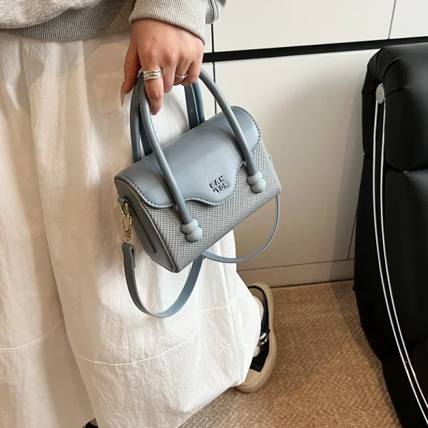 sac box shape rose chic