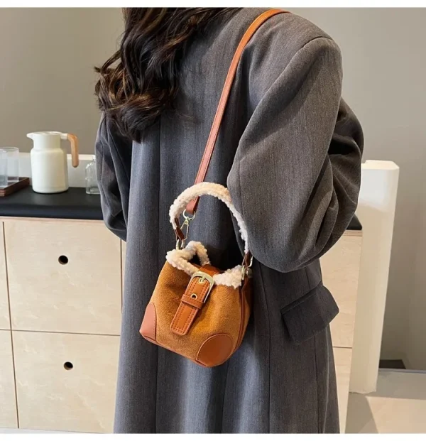 sac à main laine d'agneau couleur neutre