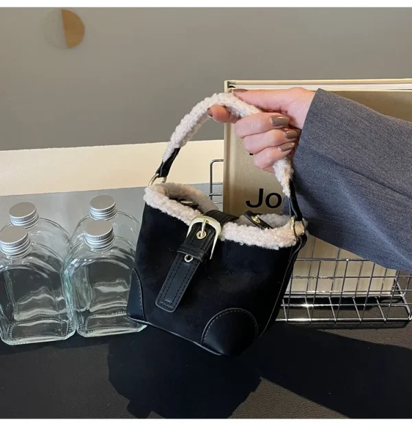 sac chic en laine pour la saison froide