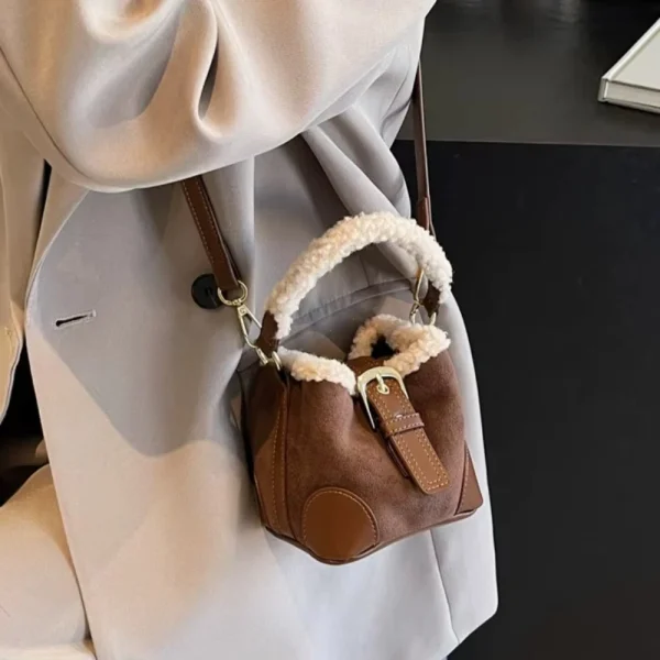 sac à main en laine d'agneau