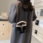 sac à main en laine d'agneau léger