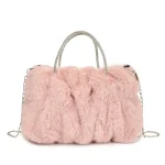 sac à main en peluche doux et luxueux
