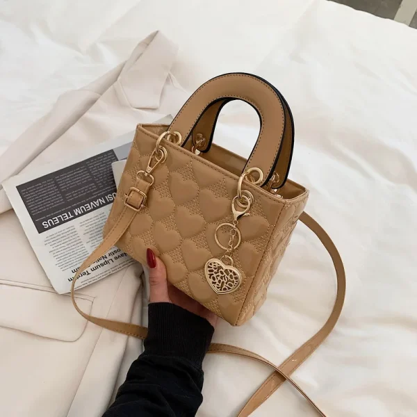 sac à main chic couleur rouge