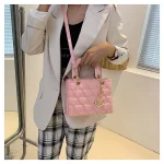 sac fashion rouge éclatant