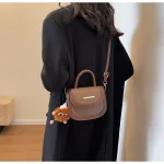 sac à main color block pour un look audacieux