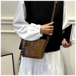 sac à main décontracté pour un look effortless