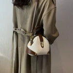 sac en cuir pour un look casual