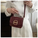 sac à main compact rouge pour femmes