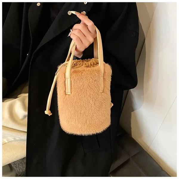 sac à main en peluche léger