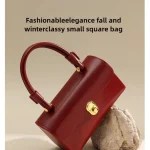 sac à main compact rouge