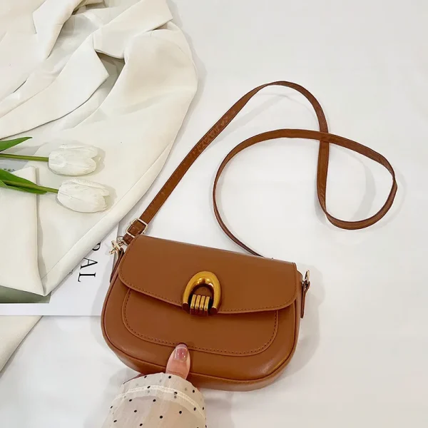 sac rouge style rétro