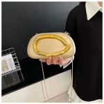 pochette de soirée en satin