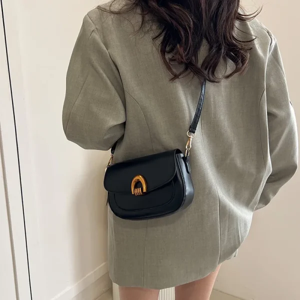 sac rouge tendance rétro