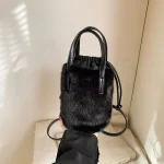 sac seau en peluche chic