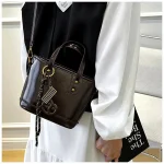 sac décontracté avec une touche élégante